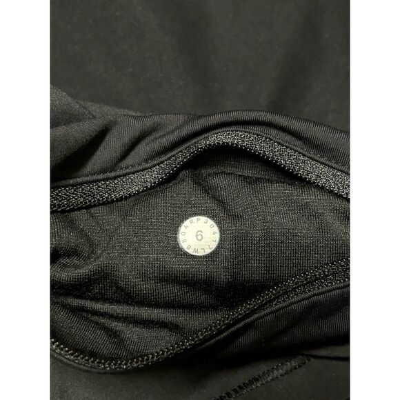 Lululemon, "Circuit Breaker Skirt II,"Women's Skort, Size 6, Black, Used - Picture 5 of 12